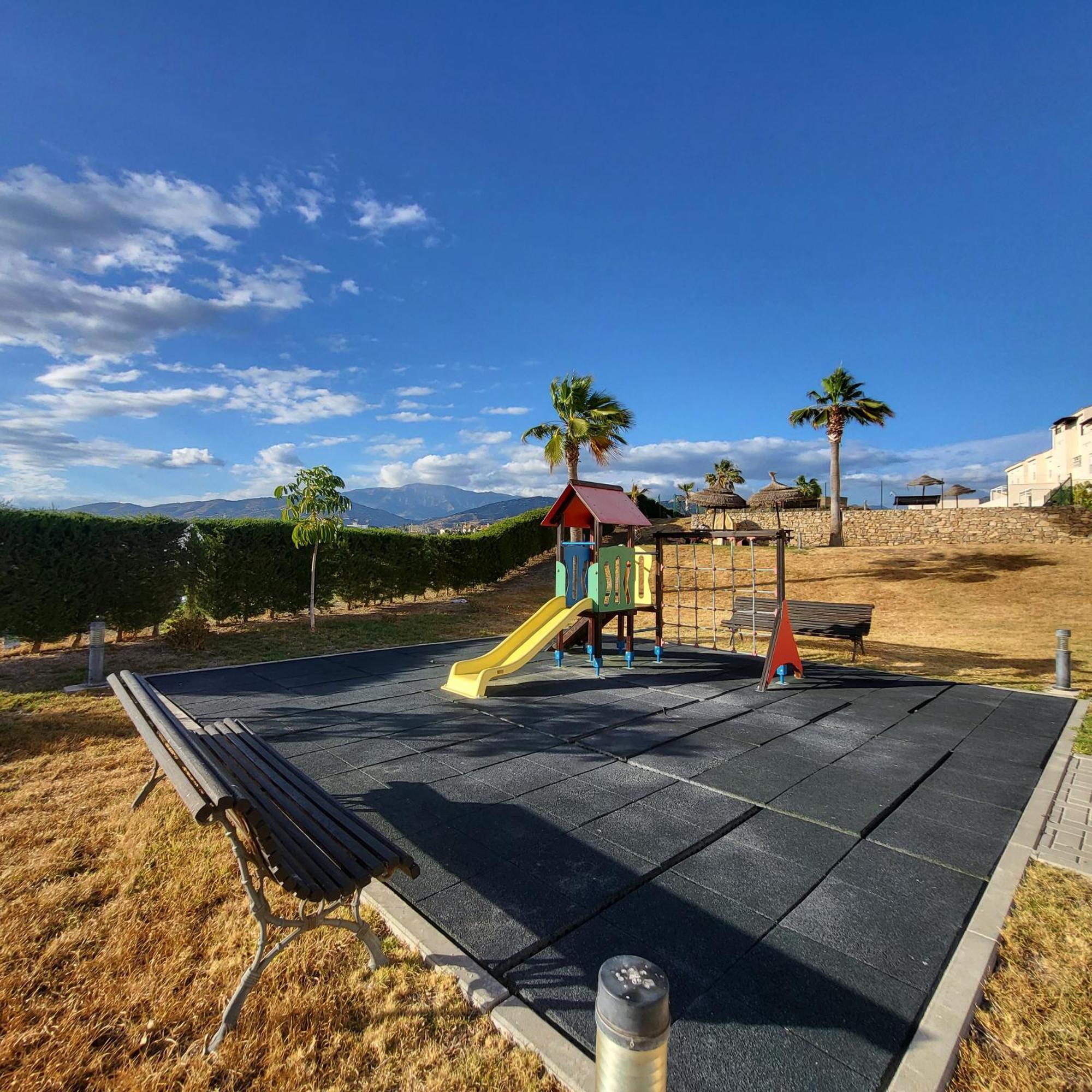 Ferienwohnung Golf En Baviera Con Vistas Al Mar Caleta De Velez Exterior foto